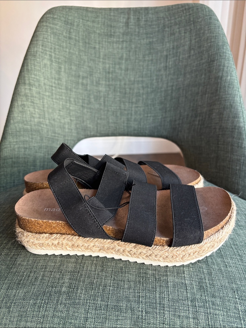 Madden Girl Crispp Espadrille Platform Sandals Black Strappy Women's Size 7 NWT